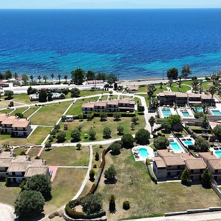 Stigmes Villas & Suites Nea Skioni Exterior foto
