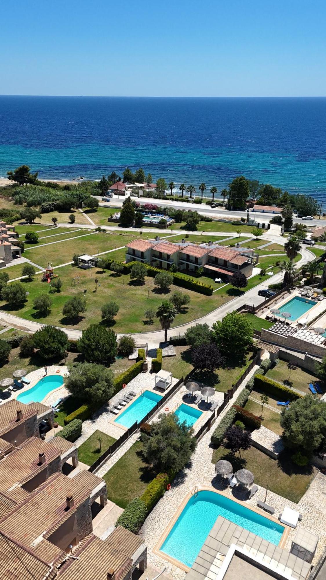 Stigmes Villas & Suites Nea Skioni Exterior foto