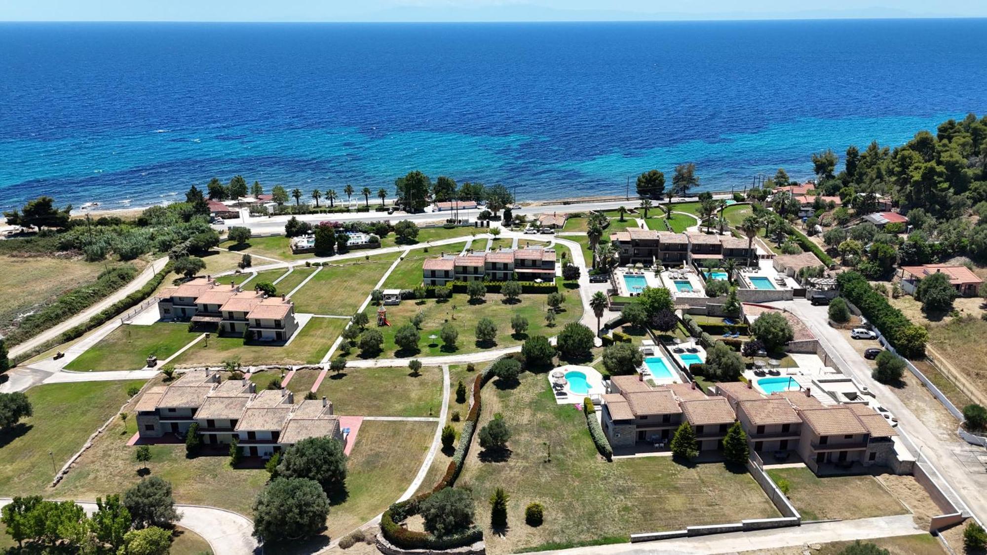 Stigmes Villas & Suites Nea Skioni Exterior foto